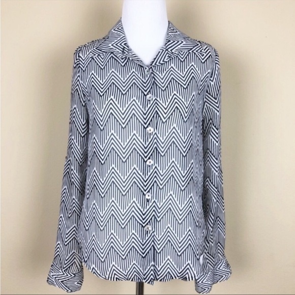 About a Girl Gray and White Chevron Semi Sheer Button Blouse - Size XS - Picture 5 of 6